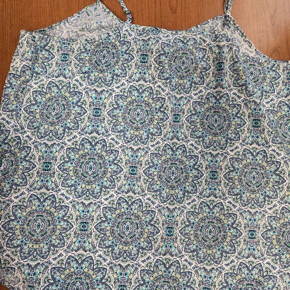 Faded Glory XL (16/18) spaghetti strap tank top. Blue/green patterned rank top - Picture 5 of 5
